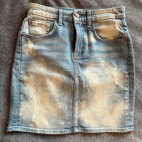 7️⃣ Seven Denim Skirt - Picture 3 of 8